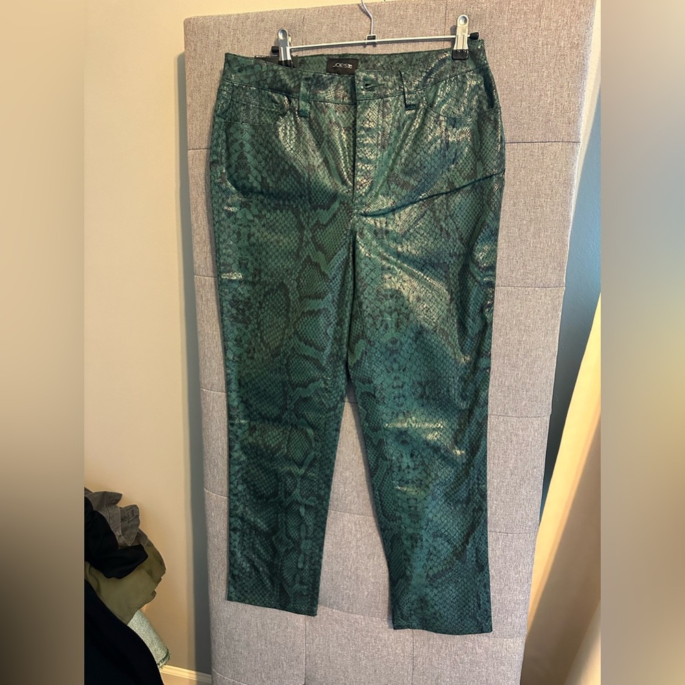 NWT, joes snakeskin green pant - Picture 2 of 8